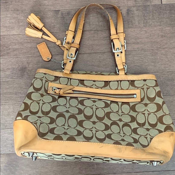 Coach Handbag - Picture 1 of 8